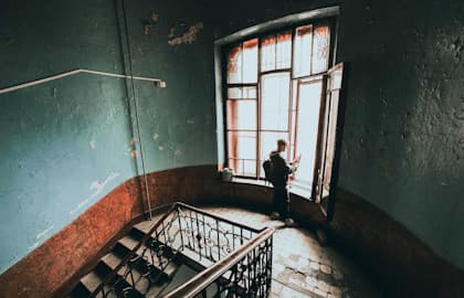 Секреты Петроградской стороны: парадные и дворы