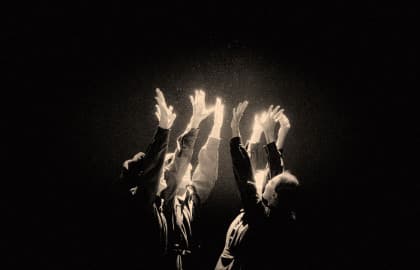 Осталась одна Таня